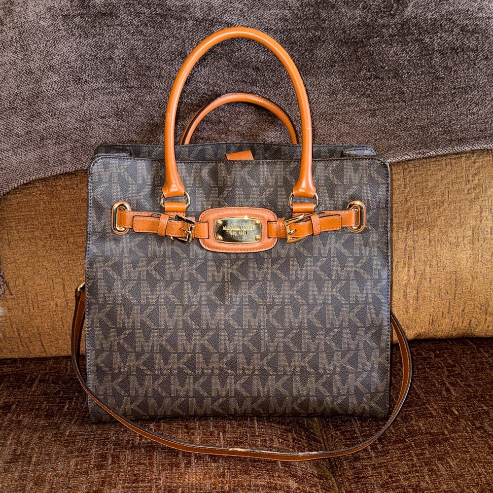 MICHAEL KORS LARGE HAMILTON SIGNATURE TOTE